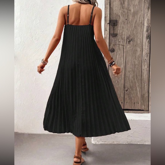 Bobo pleated cami dress - Picture 8 of 16